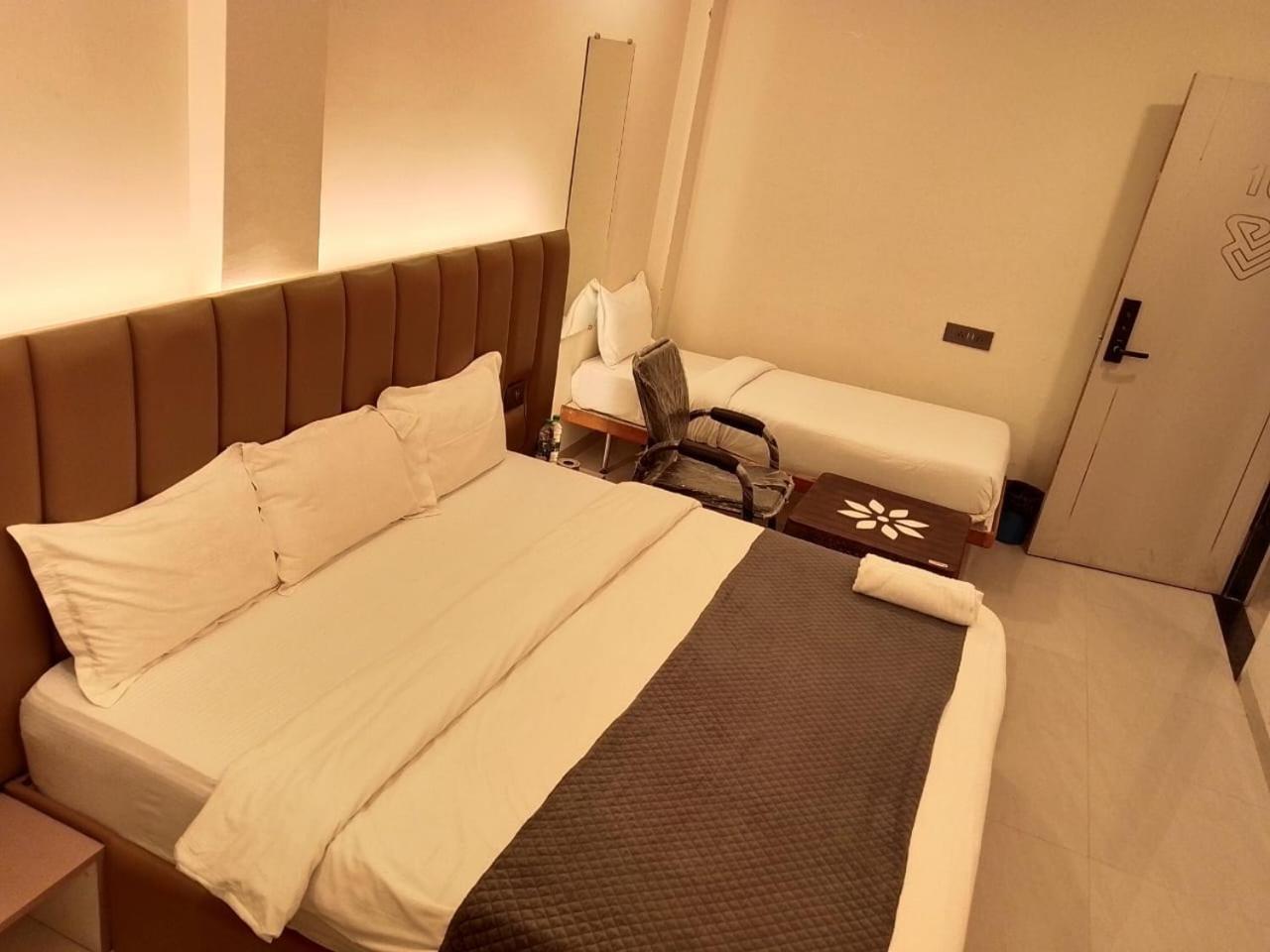 Hotel Vilaasitaa Vijay Nagar Ιντόρ Εξωτερικό φωτογραφία